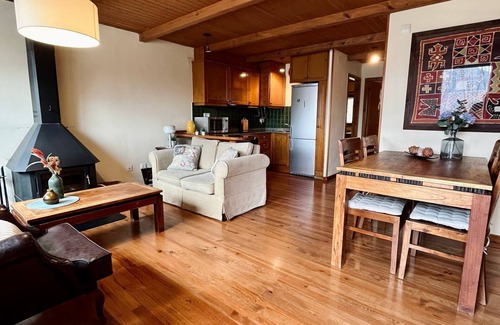 Taull Apartment | Apartment Vistas Sant Climent Taüll with Terrace, Balcony & Wi-Fi