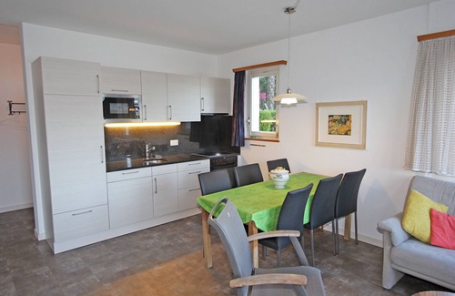 San Nazzaro Apartment | Apartment with large terrace and barbecue area in a quiet location with panoramic views