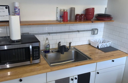 Walnut Hills Apartment | Apartment- Walnut Hills Business District