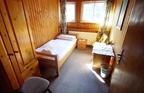 Rohr im Gebirge Apartment | Apartment Weintraube