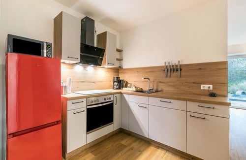Husbyholz Apartment | Apartment 'Willewatt 1' with Private Terrace, Shared Garden and Wi-Fi