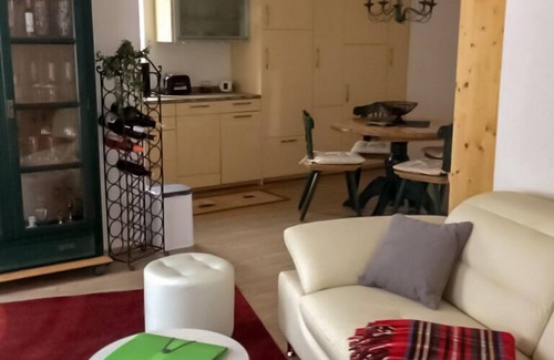 Arnstadt House | Apartment with 1 bedroom, kitchen and parking space