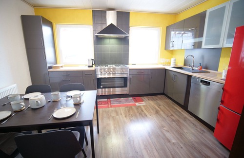 Gruibingen House | Apartment with 2 bedrooms, wood-burning stove, kitchen and terrace