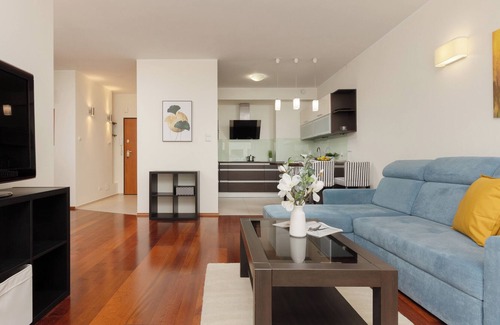Gorce Apartment | Apartment With 3 Rooms Bemowo by Renters