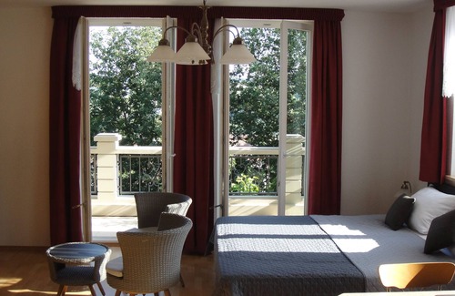 Wilkau-Haßlau Apartment | Apartment with balcony