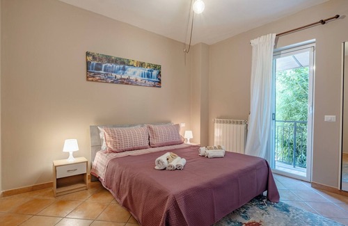Lake Garda House | Apartment with balcony in the Roman countryside
