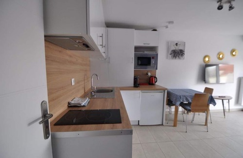 Montevrain House | Apartment with garden for 4 people, Close to Disney.