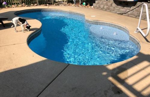 Ashley Oaks Apartment | Apartment with hot tub & a pool!