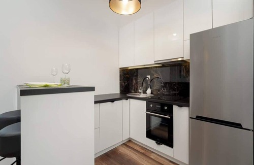 Rzeszow Apartment | Apartment with Parking | Bath | Smart TV