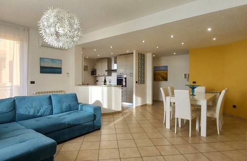 Torregrotta Apartment | Apartment with private pool Strategically located for Aeolian embarkations