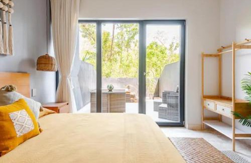 Playa Paraiso Apartment | Apartment with Private Jacuzzi and Beach Club
