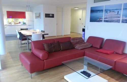 Petershausen-West Apartment | Apartment with Rhine view, 125 sqm, 4 rooms, designer furnishings