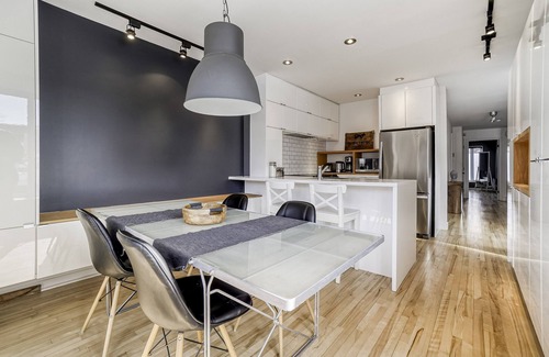 De Lorimier Apartment | Apartment with roof terrace, in the heart of the Plateau!