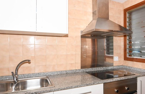 Comarruga Apartment | Apartment with terrace and communal pool