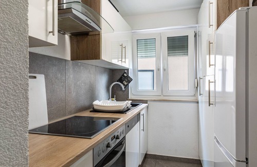 Waiblingen Apartment | Apartment 'Wohnung 03' with Balcony and Wi-Fi