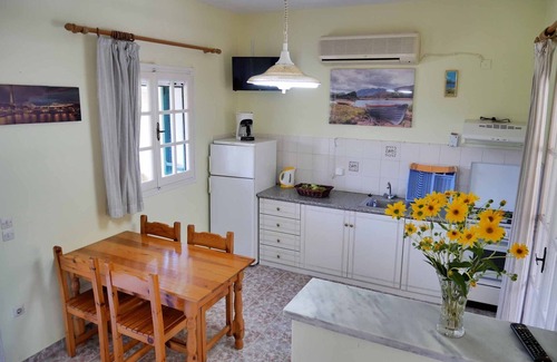 Termenades Apartment | Apartment Yiannis 1 Agios Georgios Pagoni