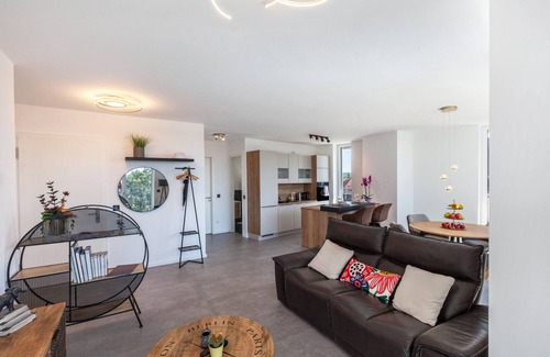 Giessen Apartment | Apartment 'Yiwoo Home' with Private Terrace, Balcony and Wi-Fi