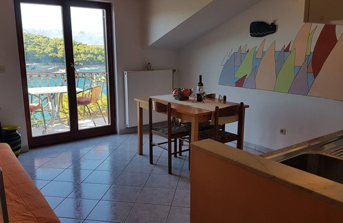 Island Hvar Apartment | Apartments and Room Caric
