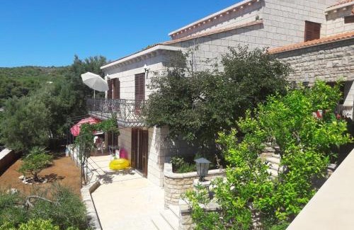 Selca House | Apartments and rooms by the sea Puntinak, Brac - 12255