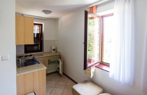 Krizine Hotel | Apartments and Rooms Degra
