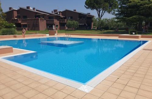 Cisano Apartment | APARTMENTS BLUE VIEW - Residence Casetto Bardolino - Regarda Travel