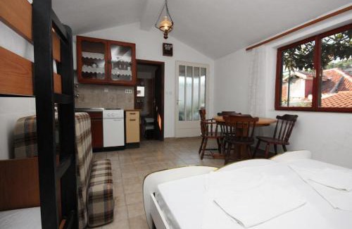 Stomorska Apartment | Apartments by the sea Stomorska, Solta - 784