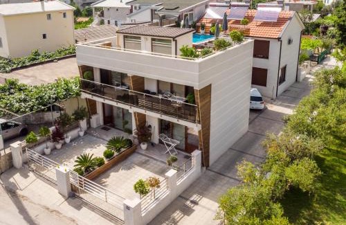 Zeljeznica Apartment | Apartments Davor