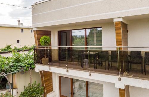 Zeljeznica Apartment | Apartments Davor