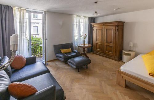 Stuhlinger Apartment | Apartments im Café Einstein