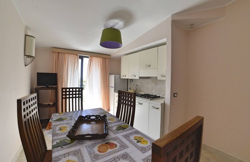 Isola di Capo Rizzuto Apartment | Apartments in private villa with pool and less than 100 away from the beach