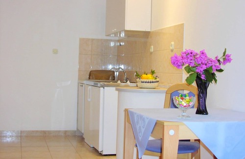 Cove Rogacic Apartment | Apartments Ivo, (12776), Vis, Croatia
