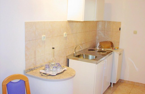 Cove Rogacic Apartment | Apartments Ivo, (12777), Vis, Croatia