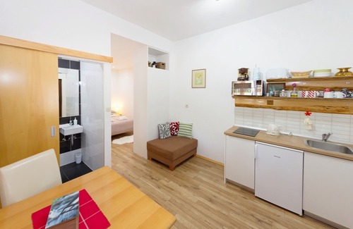 Korenica Apartment | Apartments Milan, (16063), Korenica, Croatia