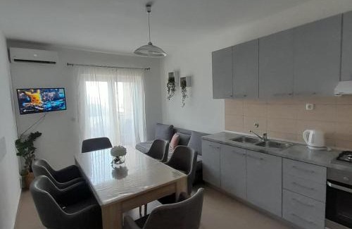 Tice Apartment | Apartments Monika Omiš