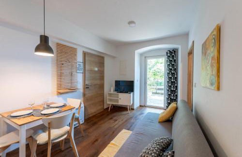 Ika Apartment | Apartments next to the beach - INRIKA