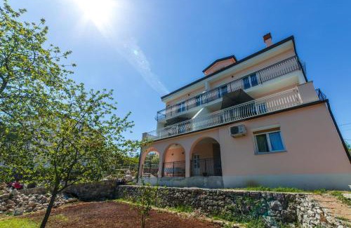 Trinajstici Apartment | Apartments Raspolic