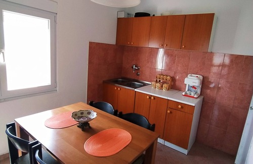 Karuc House | Apartments with lake view