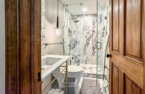 Society Hill Apartment | Apartmint at South St - Philadelphia