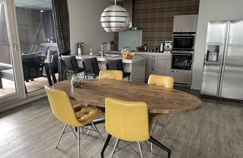 Rotterdam Apartment | Apê Calypso, luxury holiday apartment center of Rotterdam with view and balcony