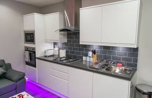 Huddersfield Apartment | Aphrodite Suites Huddersfield