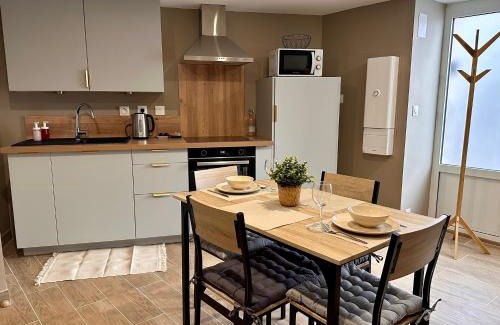 Auvergne-Rhone-Alpes Apartment | Appartement Sainte-Catherine