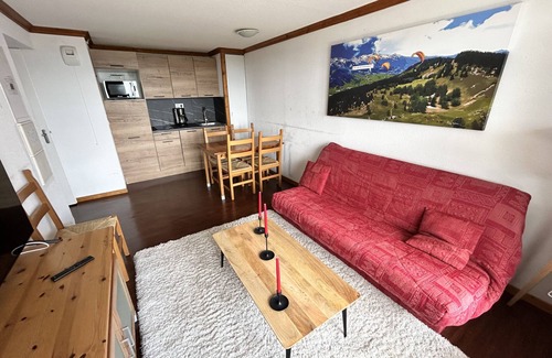 Besse-et-Saint-Anastaise Apartment | APPA LOU 335P LMDS