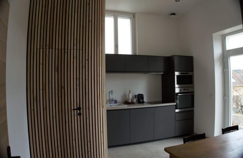 La Ferte-sous-Jouarre Apartment | Appart avec terrace proche Disney, Paris & Reims