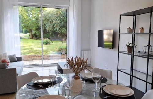 Mayenne Apartment | Appart chic-calme rdc avec jardin