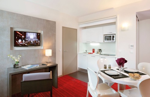 Montbonnot-Saint-Martin Apartment | Appart'City Confort Grenoble Inovallée