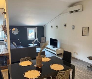 Aigues-Vives Apartment | Appart Cosy avec clim 80m2