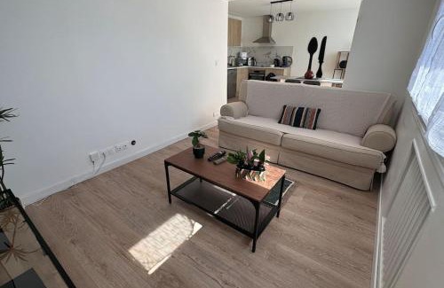 Neuilly-Plaisance Apartment | Appart cozy dans le centre-ville, 6 pers