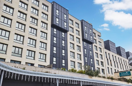 Rueil-Malmaison House | Appart'hôtel Odalys City Campus - Paris Rueil Malmaison