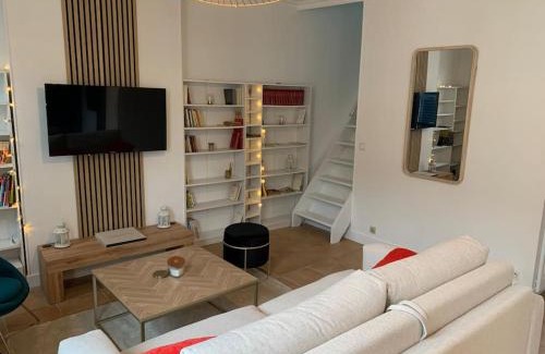 Rueil-Malmaison Apartment | Appart hyper centre Rueil rénové !