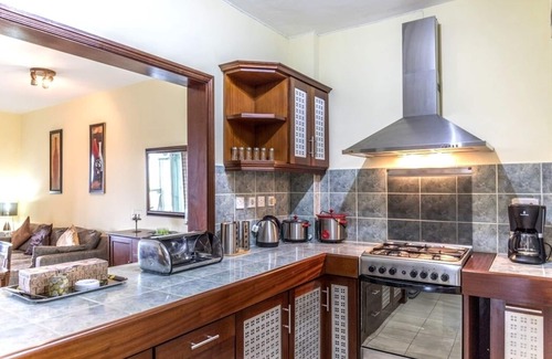 Trianon Apartment | Appart Quatre Bornes